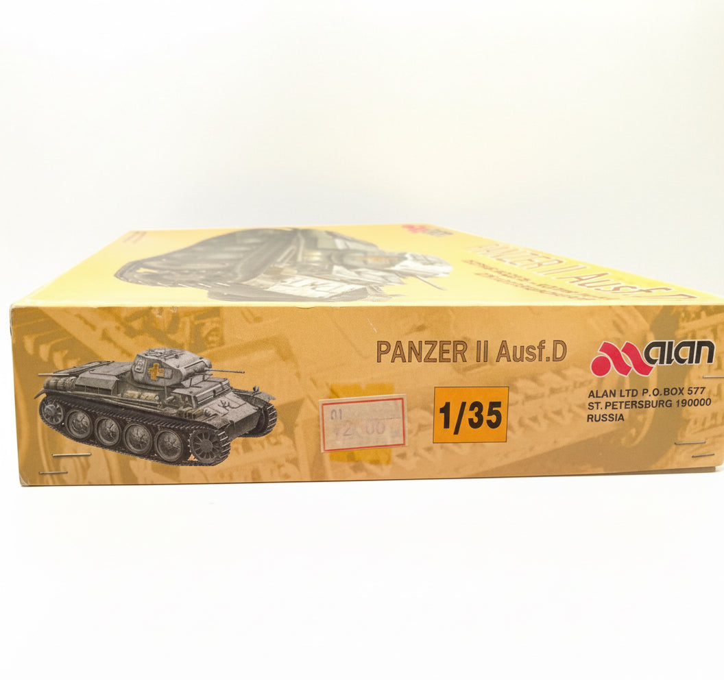 ボックス側面:価格シール付き、スケール表示1/35
