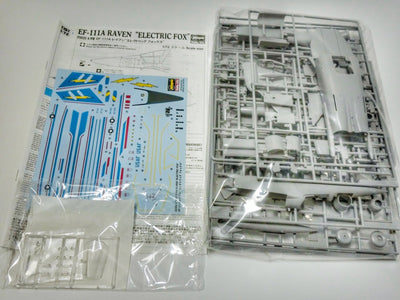 ハセガワ 1/72 EF-111A レイブン エレクトリック フォックス 内容物・パーツ・デカール・説明書類