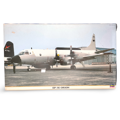ハセガワ EP-3E オライオン 1/72［00167］ボックスアート（駐機中の機体）