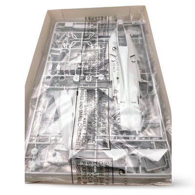EA-18G グラウラー 1/48 プラッツ／イタレリ TPA-26 内容物 全体写真 パーツ袋入り