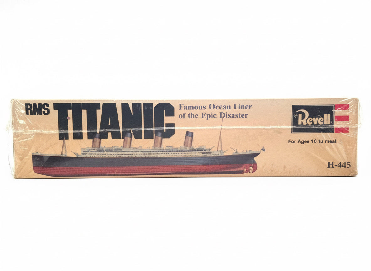 レベル RMS タイタニック 1/570［H-445］ボックス側面（製品番号と年齢表示）